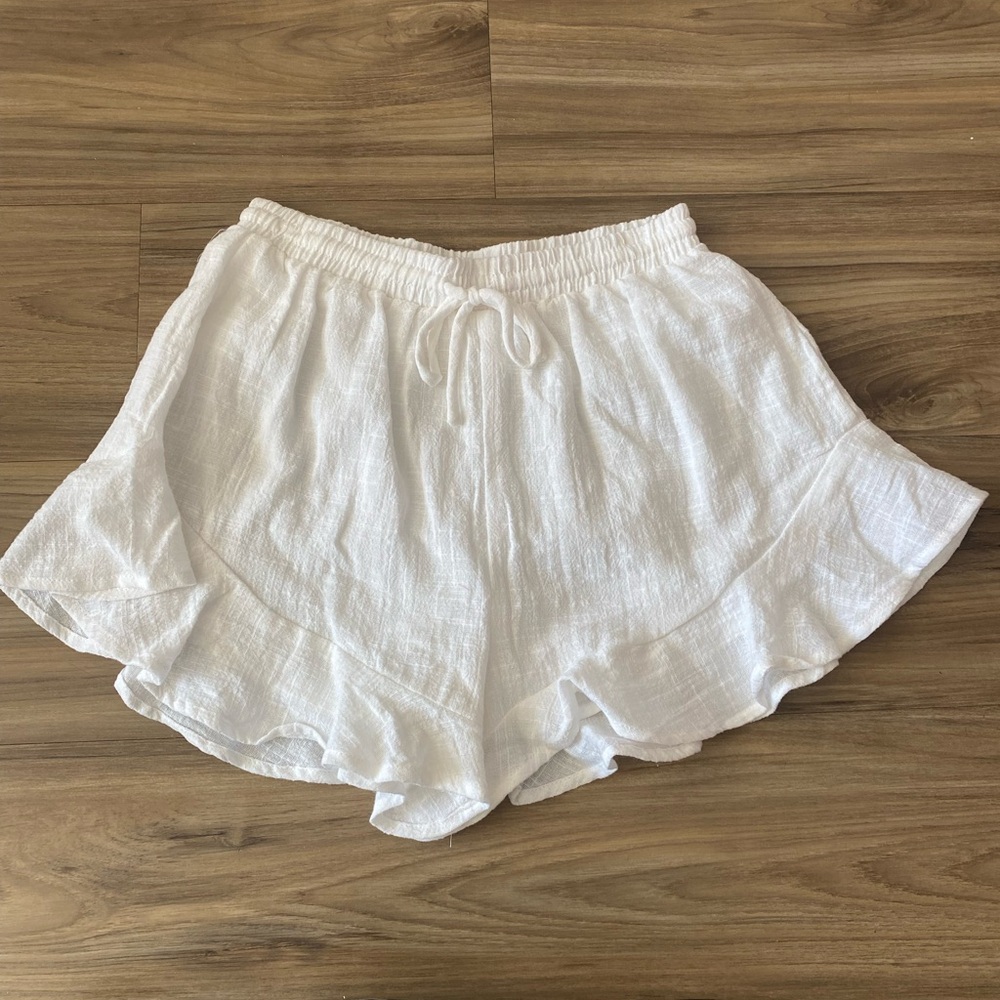 HYFVE white ruffle shorts